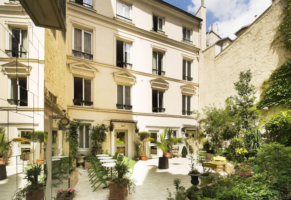 호텔 비엥브뉴 파리 썸네일