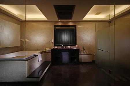 FM7 Resort Hotel Bandara Jakarta Airport Отели в г. Тангеранг