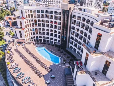 鬥獸場碼頭飯店 住宿飯店