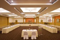 Lemon Tree Hotel, East Delhi Mall, Kaushambi Hotels in Ghaziabad