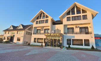 Bon Hotel City & Resort - Housity
