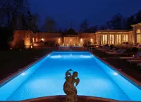Cliveden House - an Iconic Luxury Hotel - С бассейном