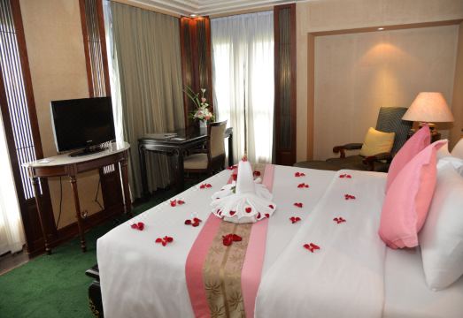 라마 가든스 호텔 내부