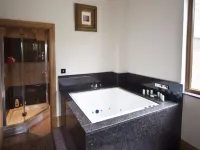 The Saddleworth Hotel Hotels in Delph