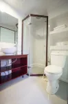 Mars City Hotel Hotel dekat Pegadaian WR Supratman