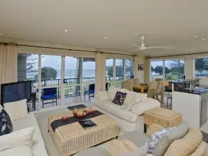 Pavilion Beachfront Apartments