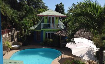 Tamarindo Village Hotel