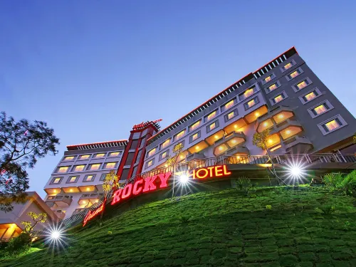 Grand Rocky Hotel Bukittinggi - Aamiainen
