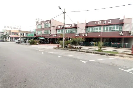 Hotel Station 18