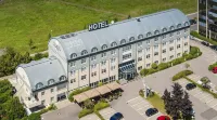 Sachsenpark-Hotel Hotels in Radefeld