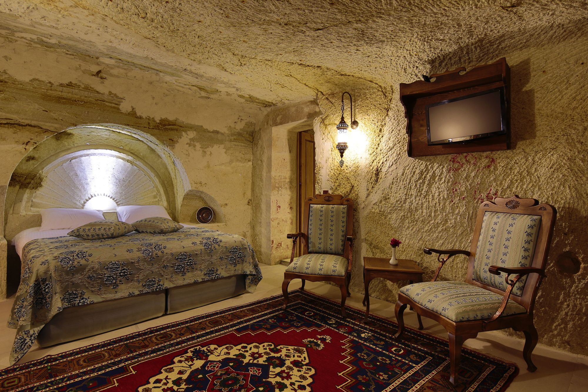 Fairyland Cave Hotel