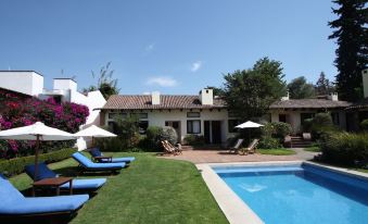 Hotel Las Caballerizas - Housity