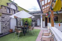 Friends Hotel & Rooftop - Historic Center & Museums