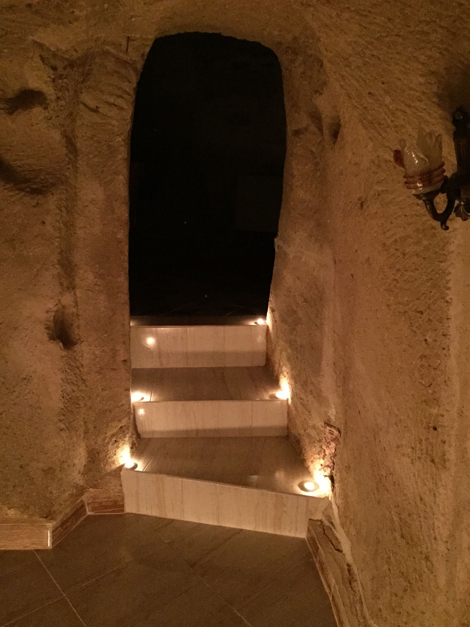 Helios Cave Hotel