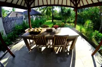 Gili Luxury Villa