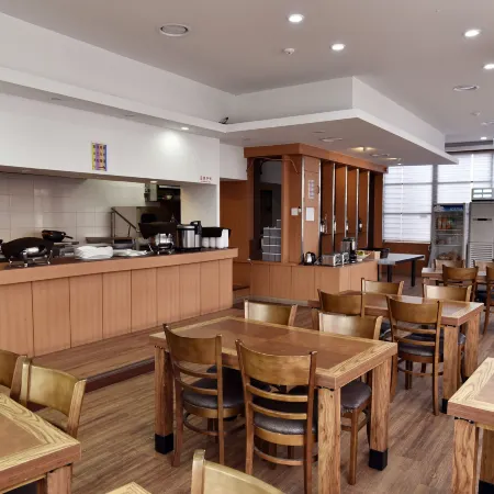 Gallery Hotel Bnb Отели рядом с Аэропорт Чеджу