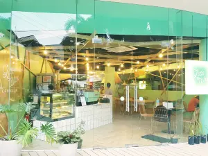 Hue Hotels and Resorts Boracay Managed by HII