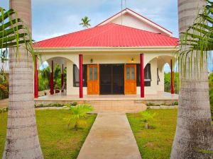 Tonga Holiday Villa