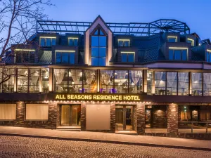 All Seasons Residence Hotel - Free Parking