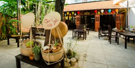 Trang Ngân Hotel