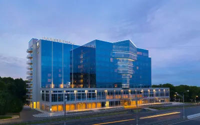 Отель DoubleTree by Hilton, Москва, аэропорт Внуково Отели рядом с достопримечательностью «Молельная комната»