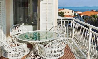 Apartment with 3 Bedrooms in Rabac, with Wonderful Sea View and Wifi