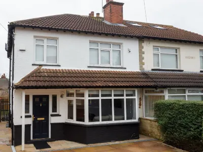 Sycamore House Hotels near Colton Retail Park