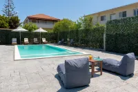 L & C Boutique Apartments - parking