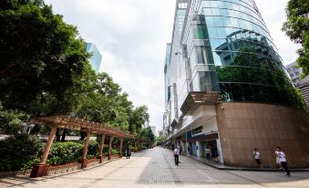 Baishun Hotel (Guangzhou Zhongda Affiliated Cancer Hospital Quzhuang Subway Station)