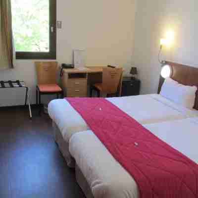 Hôtel Le Saint-Joseph Rooms