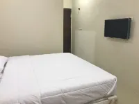 The Galton Hotel Bau-Bau Các khách sạn ở Wolio
