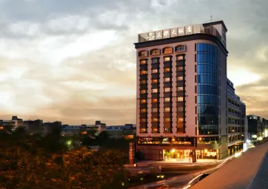 Grand City Hotel