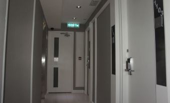 Homy Hotel Central