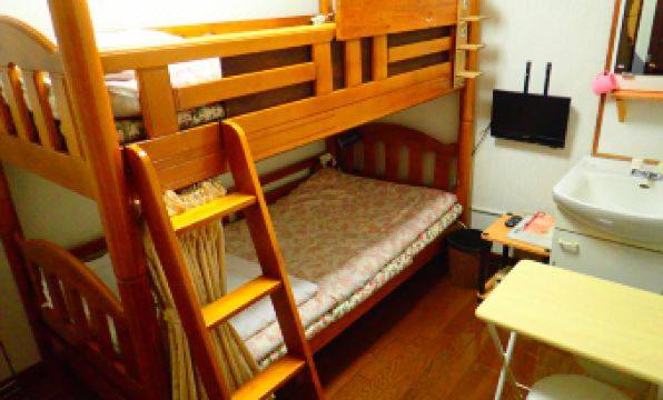 Yufuin Country Road Youth Hostel