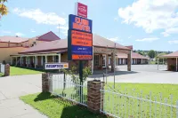 Club Motel Armidale Hotels near Armidale Art Gallery