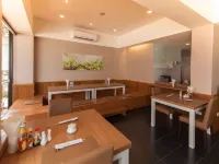 Racha Residence - breakfast