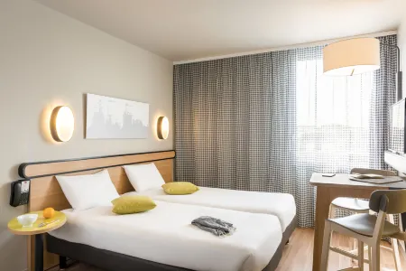 Aparthotel Adagio access Paris Massy Gare TGV