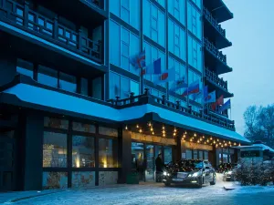 International Hotel Sayen