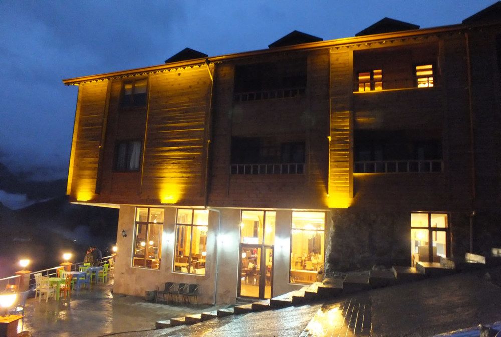 Yedigoller Hotel & Restaurant