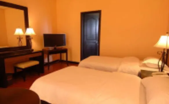 Planta Centro Bacolod Hotel & Residences