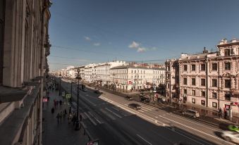 Nevsky Forum Hotel