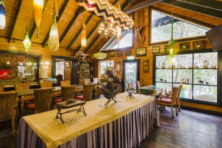 Cing Jing Hanging Garden Отели в г. Наньтоу