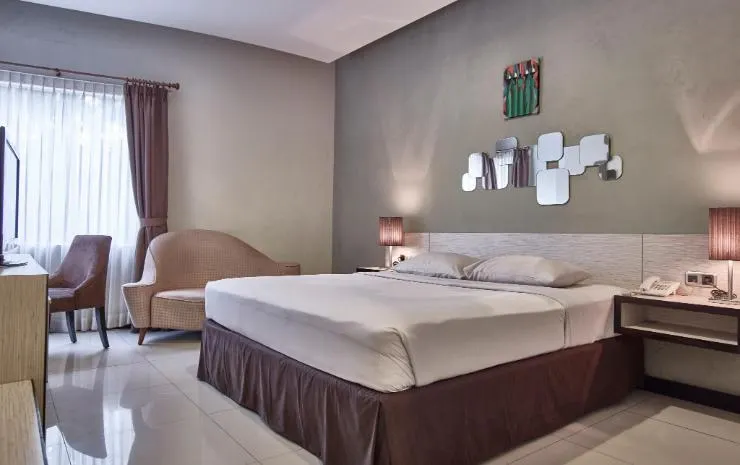 N3 Zainul Arifin Hotel