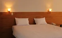 Royal Parbina Hotel Hotel di Siantar Timur
