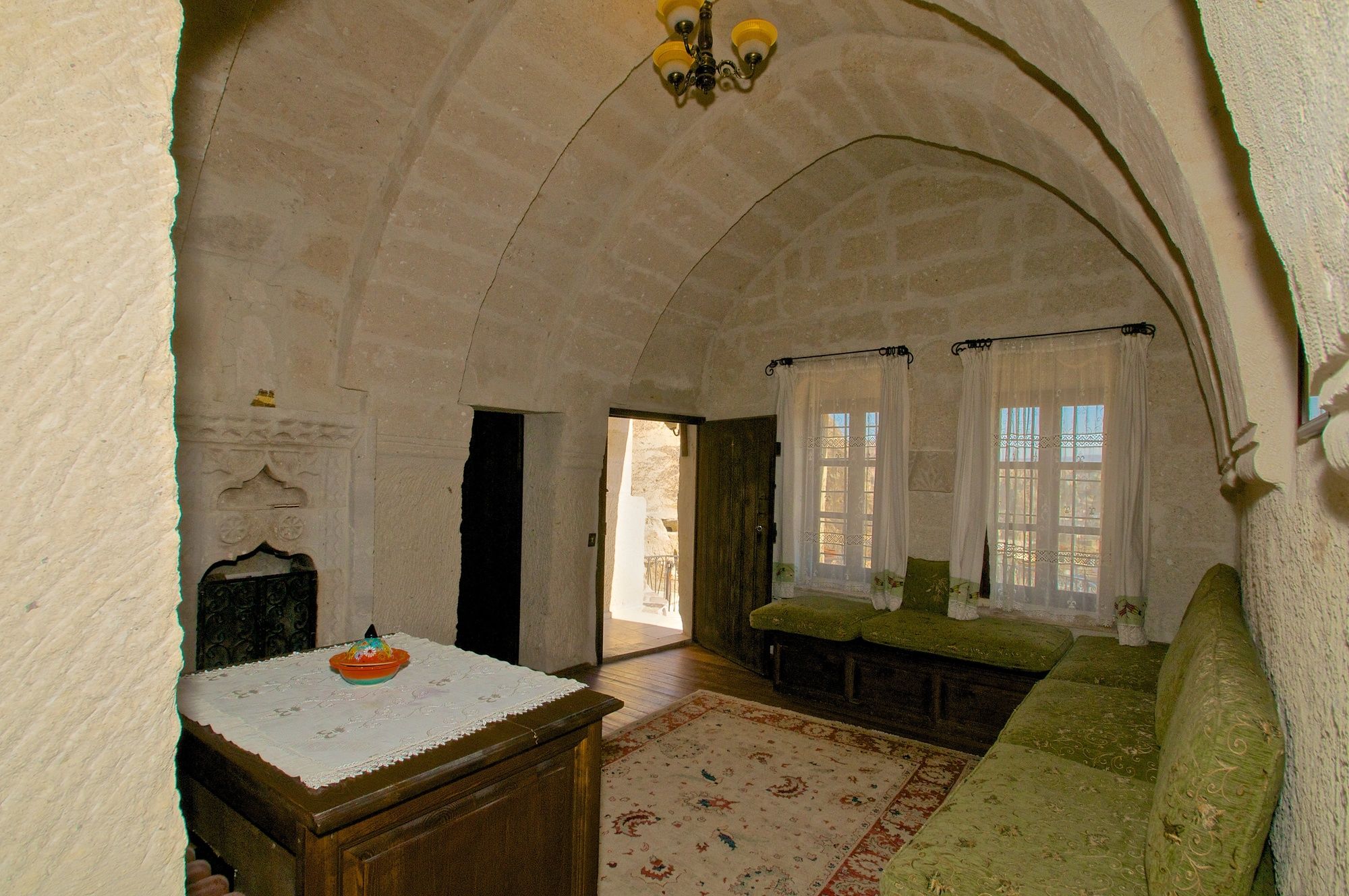 Sultan Cave Suites