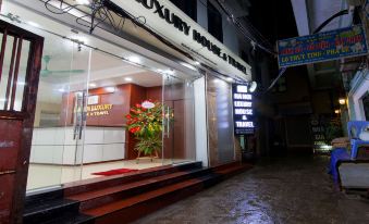 Hanoi Luxury House & Travel - Housity