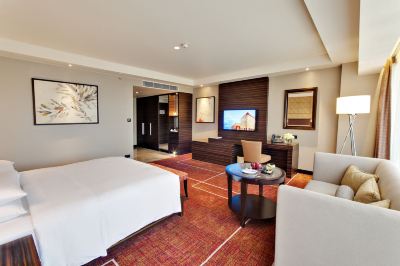 ハイアットキングサイズベッドルーム ハイアット リージェンシー マニラ シティ オブ ドリームズの写真