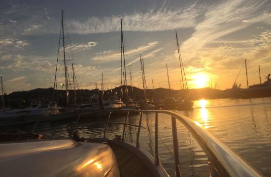 Cannes Luxury Yacht Room Reviews Photos Cannes 2021 Deals Price Trip Com