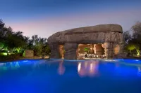 Windhoek Country Club Resort - Pools