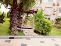 โรงแรมโอตตารา ธิรี - ที่มีที่จอดรถ